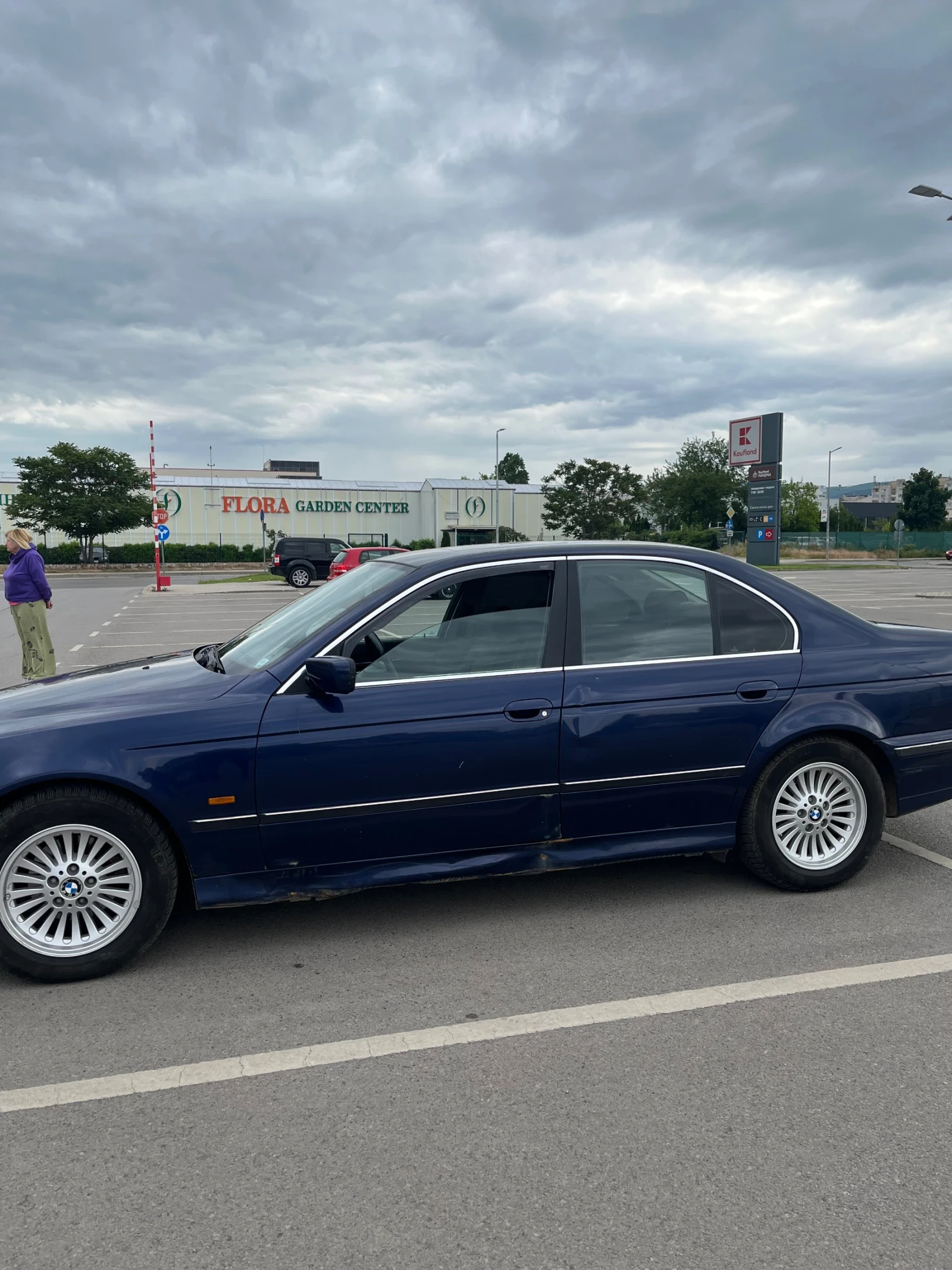 BMW 520, снимка 2 - Автомобили и джипове - 54731089