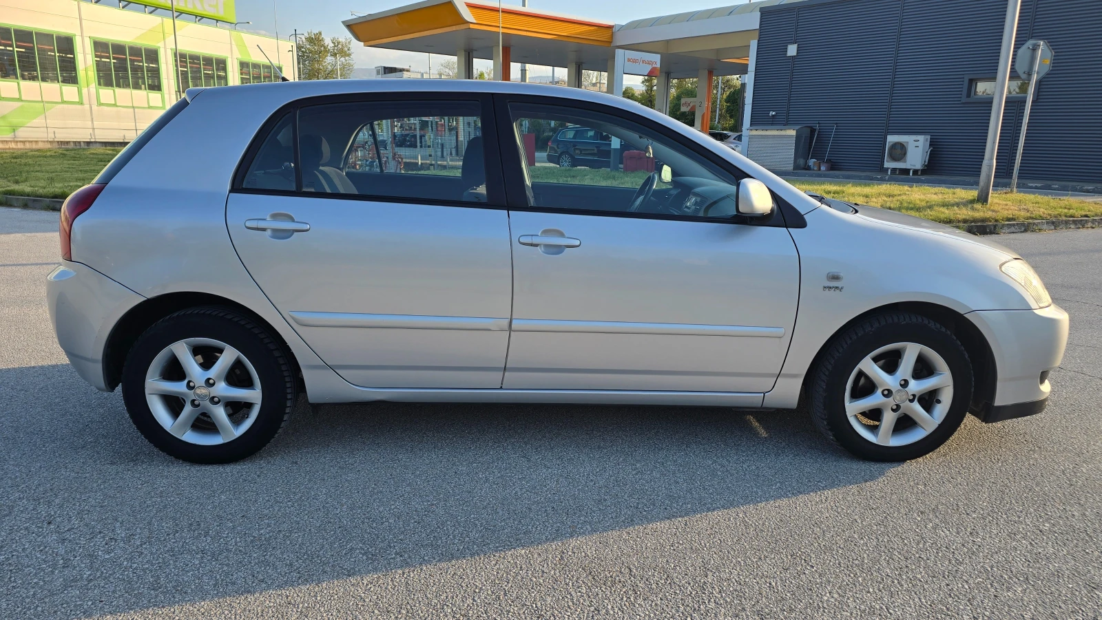 Toyota Corolla, снимка 4 - Автомобили и джипове - 54904918