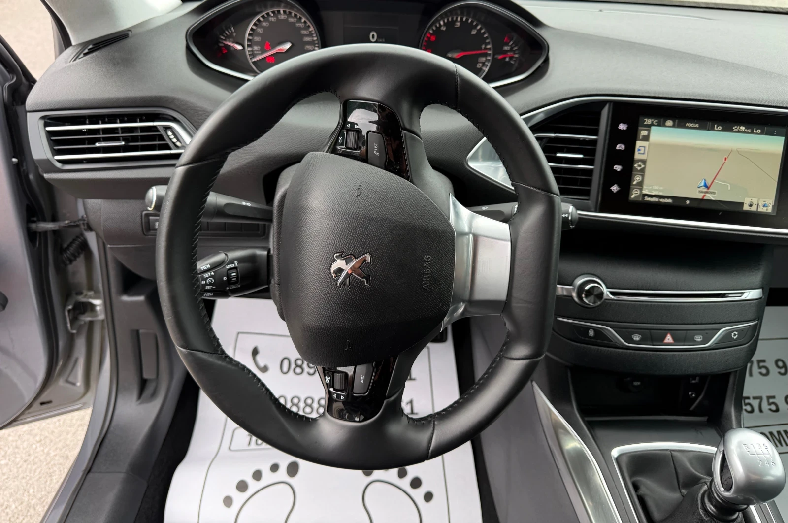 Peugeot 308 1.6-BLUEHDI-152.000km-НАПЪЛНО РЕАЛНИ-FULL LED-TOP, снимка 12 - Автомобили и джипове - 54954759