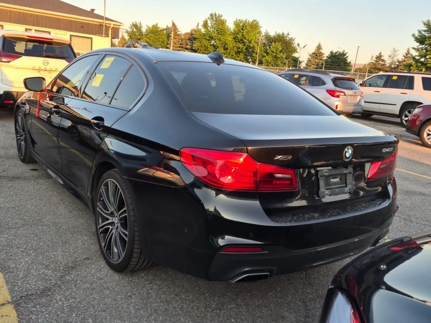 BMW 540 M-pkg* 2ключа* H&K* 360* Шибидах* Blind Spot* , снимка 3 - Автомобили и джипове - 55092556