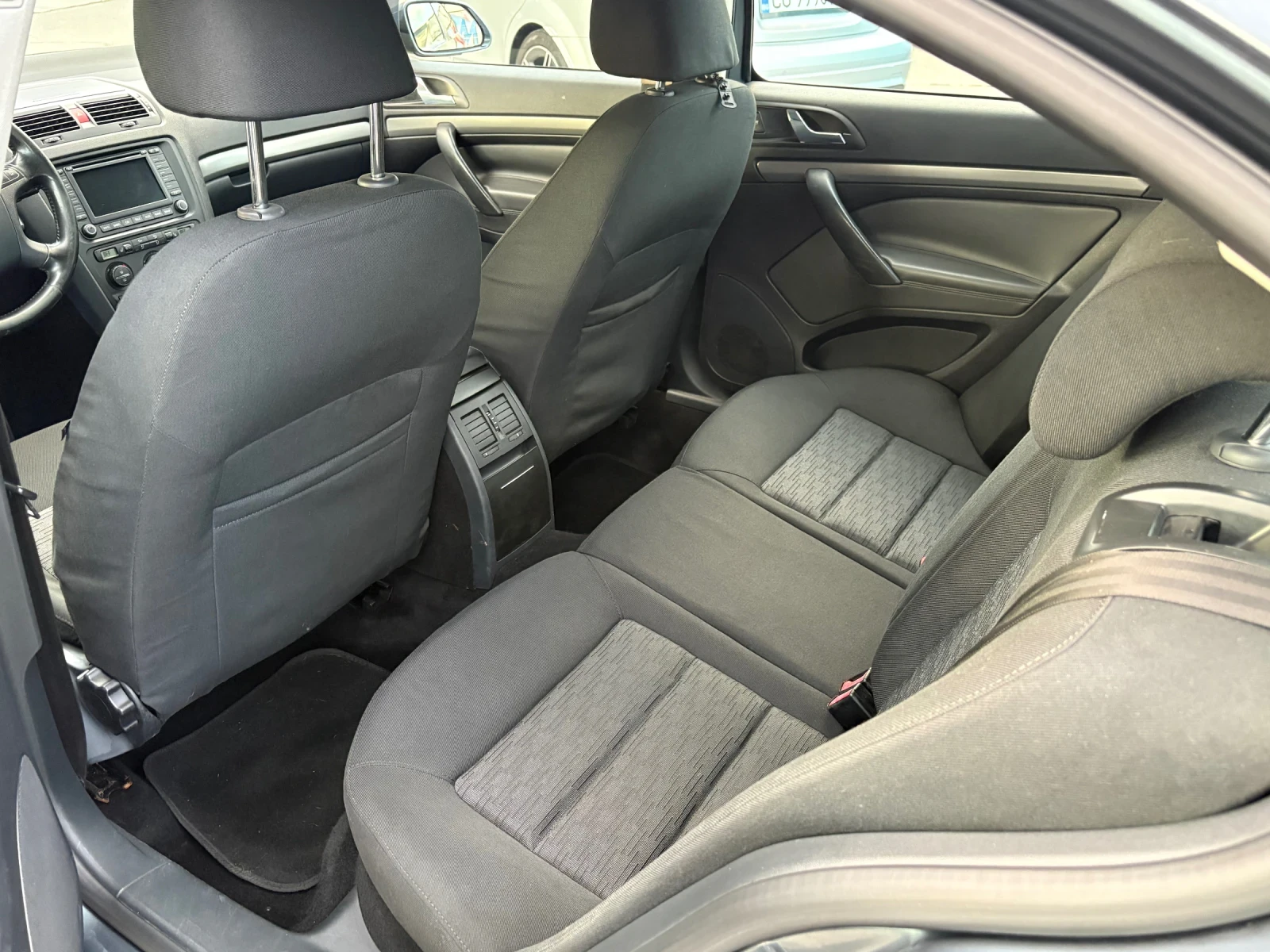 Skoda Octavia, снимка 5 - Автомобили и джипове - 55420206