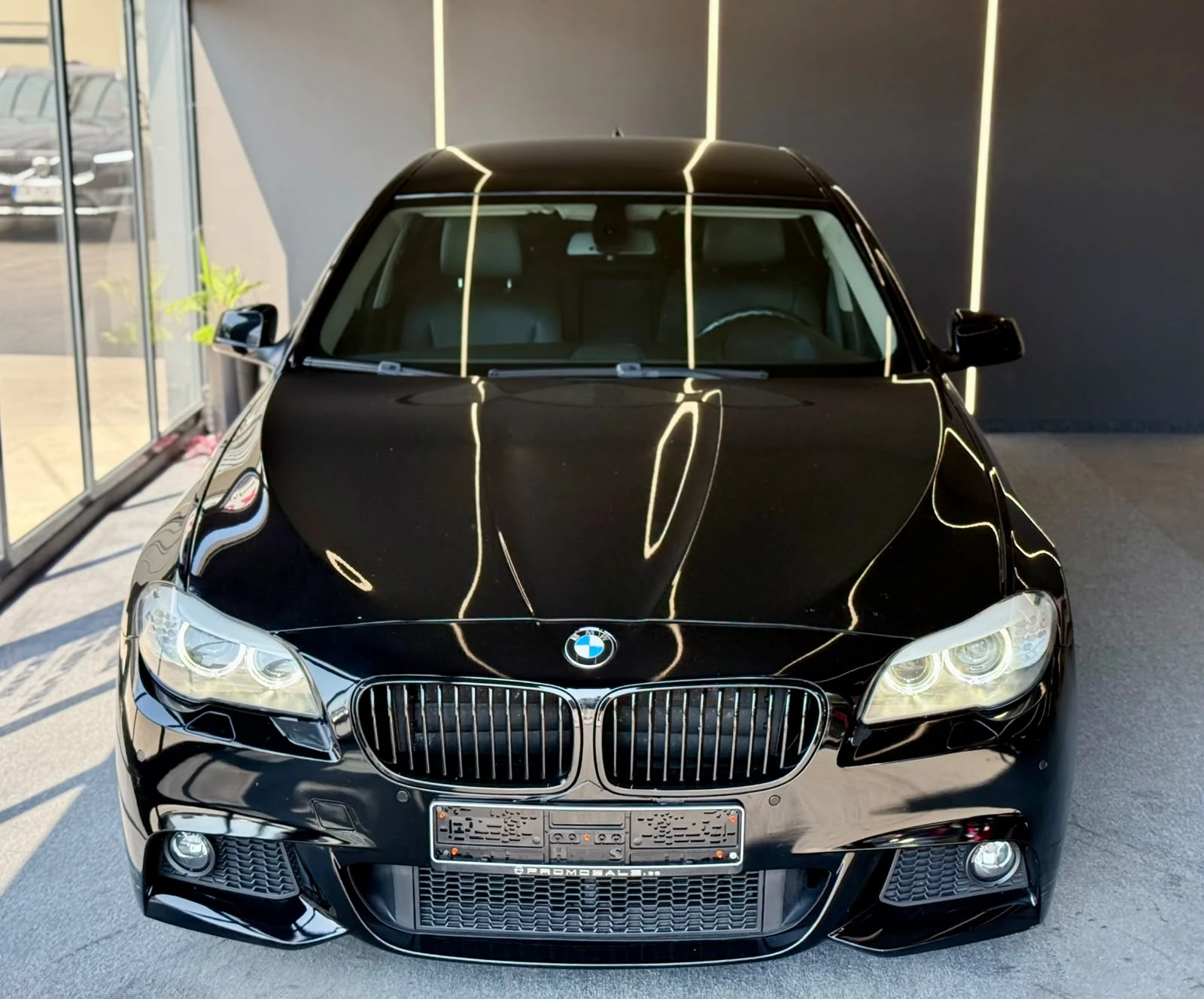 BMW 520 d* H&U* Подгрев* ЛИЗИНГ, снимка 2 - Автомобили и джипове - 55574677