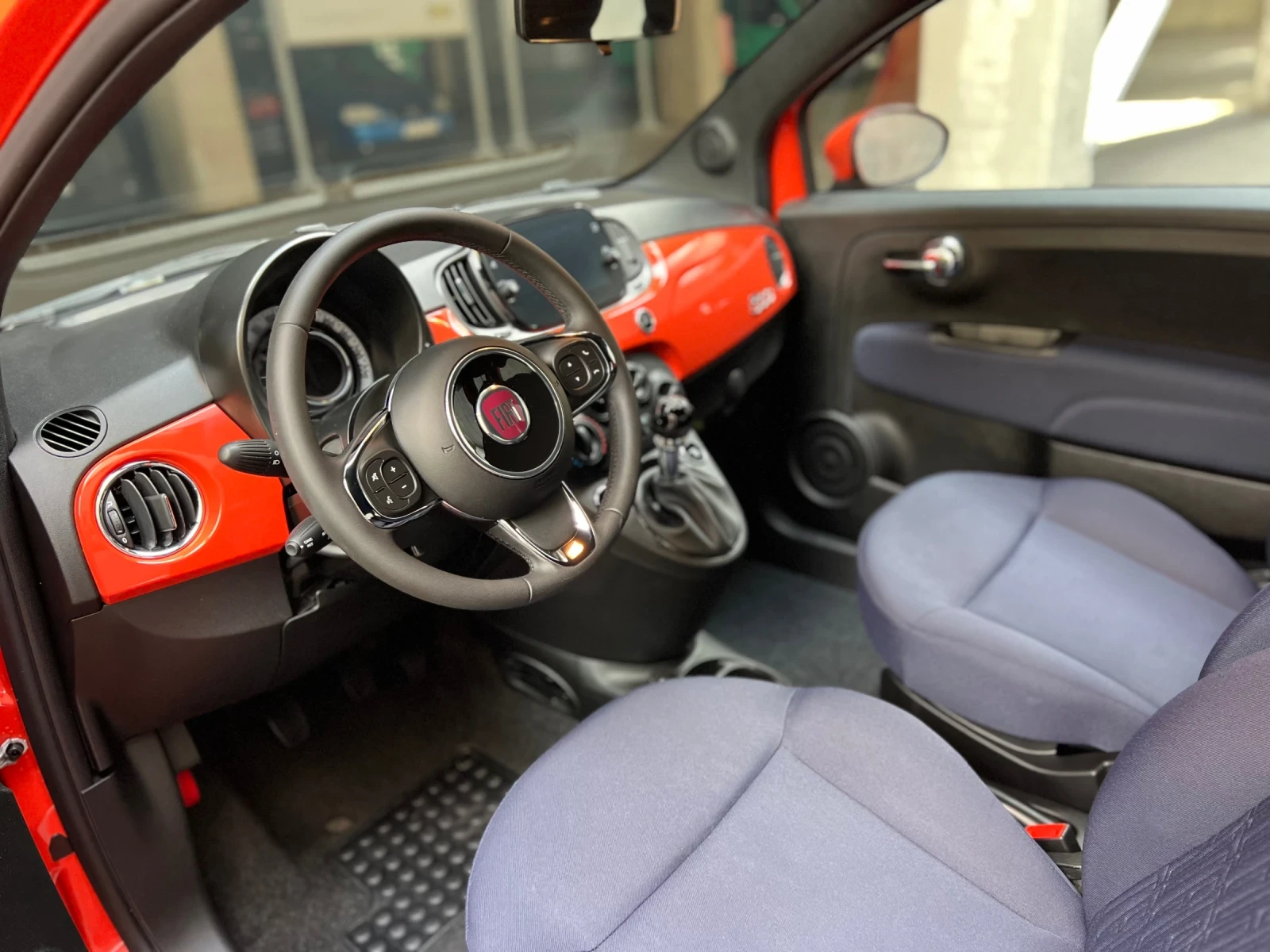 Fiat 500 1.0/Mild Hybrid/Club, снимка 8 - Автомобили и джипове - 55842412
