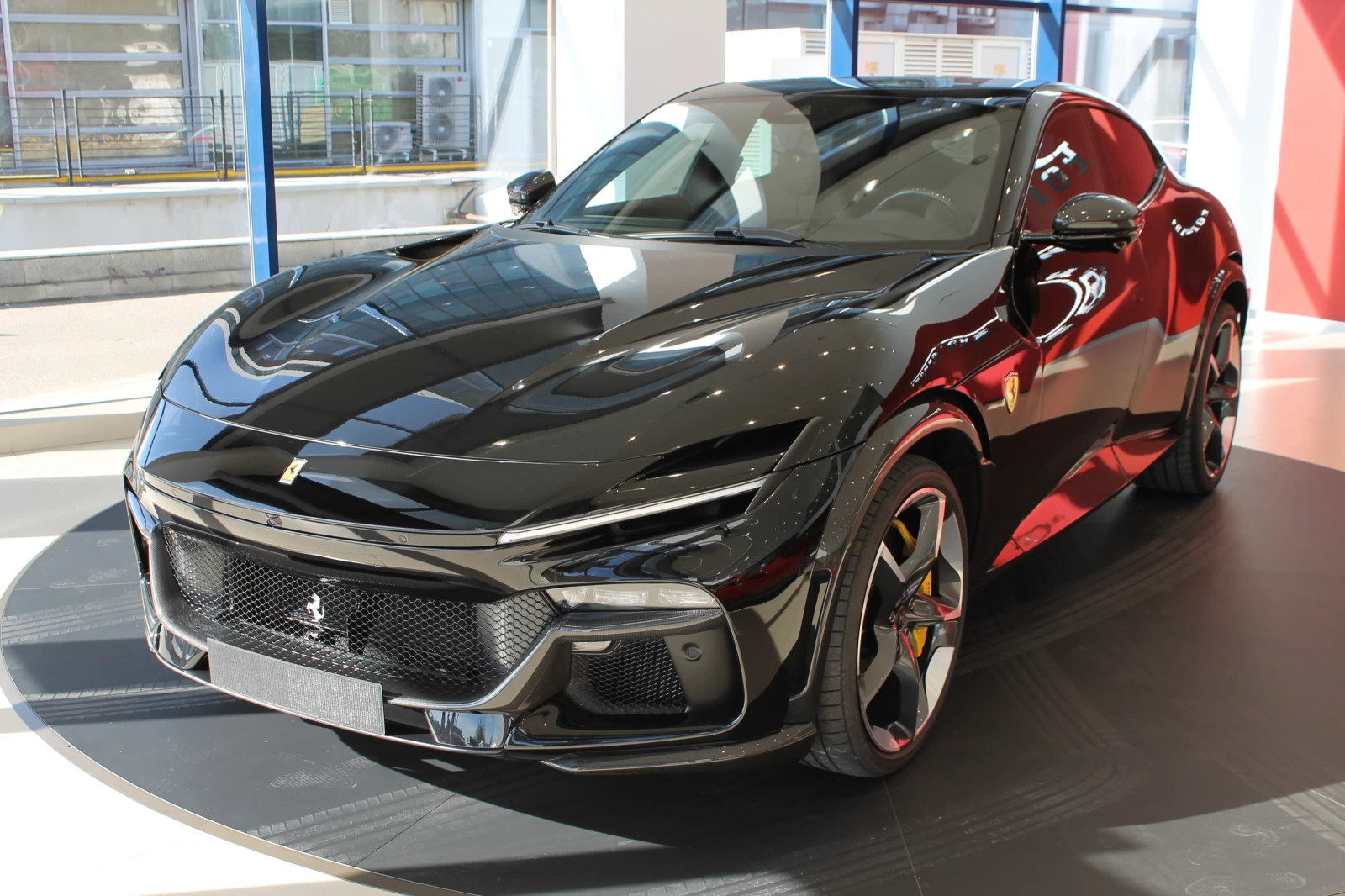 Ferrari Purosangue Full Carbon