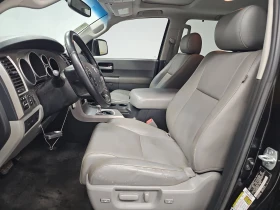 Toyota Sequoia 5.7* V8* ПОДГРЕВ* КАМЕРА* КЕЙЛЕС* , снимка 11