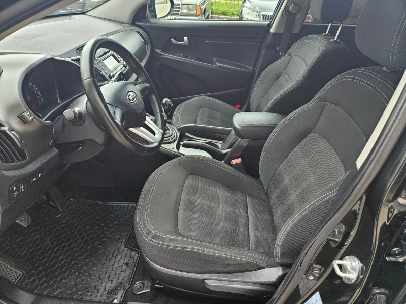 Kia Sportage 1.6i-GAZ.INJ., снимка 10 - Автомобили и джипове - 45712491