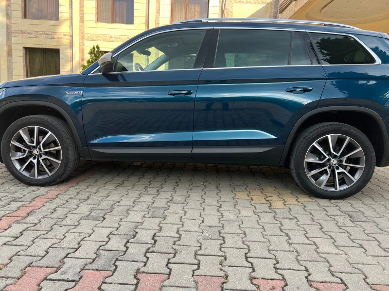 Skoda Kodiaq Scout, снимка 8 - Автомобили и джипове - 47264710