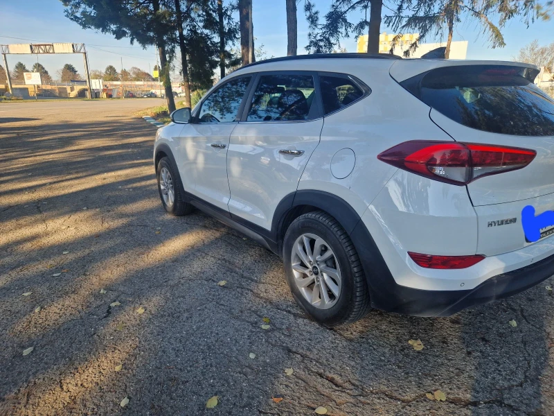 Hyundai Tucson 1, 7 Key less..Panorama, снимка 7 - Автомобили и джипове - 48071737