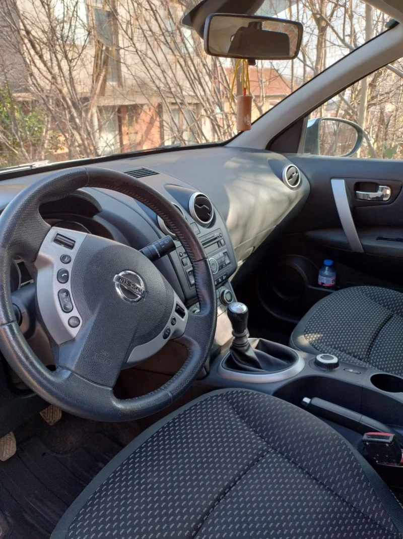 Nissan Qashqai 2.0 d, снимка 7 - Автомобили и джипове - 49032641