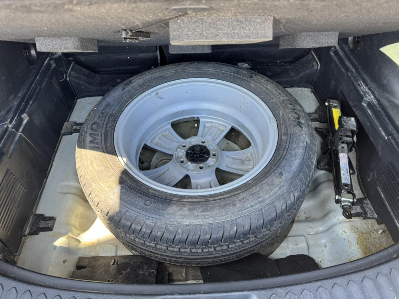 Kia Sportage 2.0CRDI, снимка 12 - Автомобили и джипове - 51189791