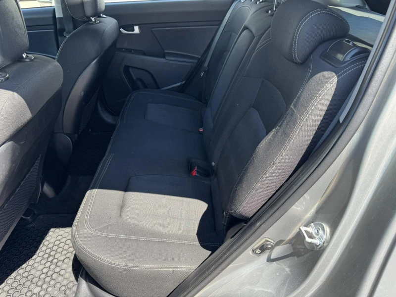 Kia Sportage 2.0CRDI, снимка 13 - Автомобили и джипове - 51189791