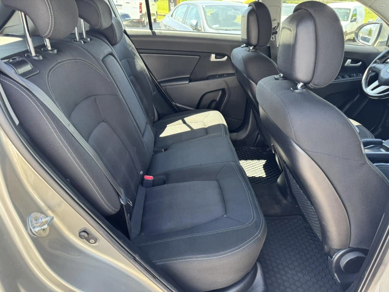 Kia Sportage 2.0CRDI, снимка 10 - Автомобили и джипове - 51189791