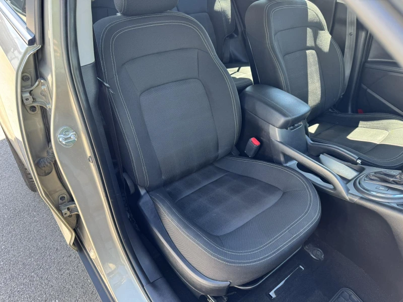 Kia Sportage 2.0CRDI, снимка 9 - Автомобили и джипове - 51189791