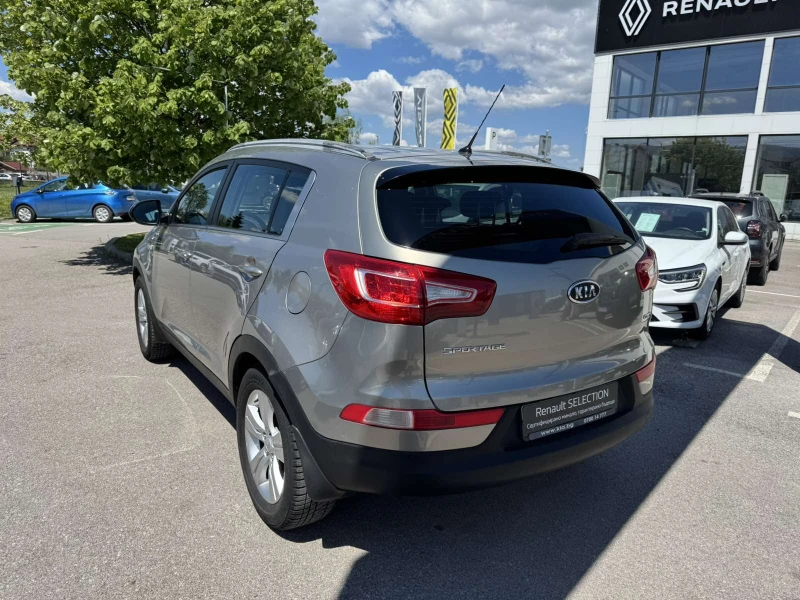 Kia Sportage 2.0CRDI, снимка 4 - Автомобили и джипове - 51189791