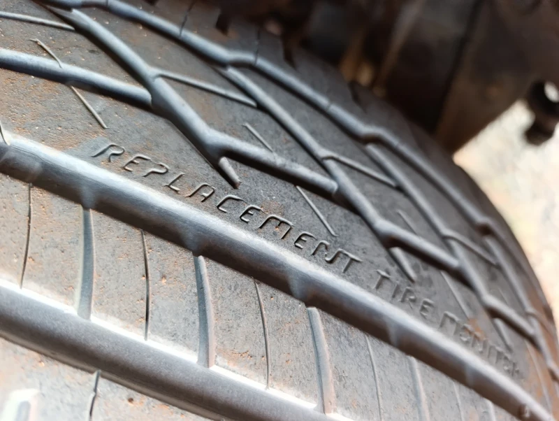 Land Rover Discovery 2.5 TD5, снимка 8 - Автомобили и джипове - 52570317