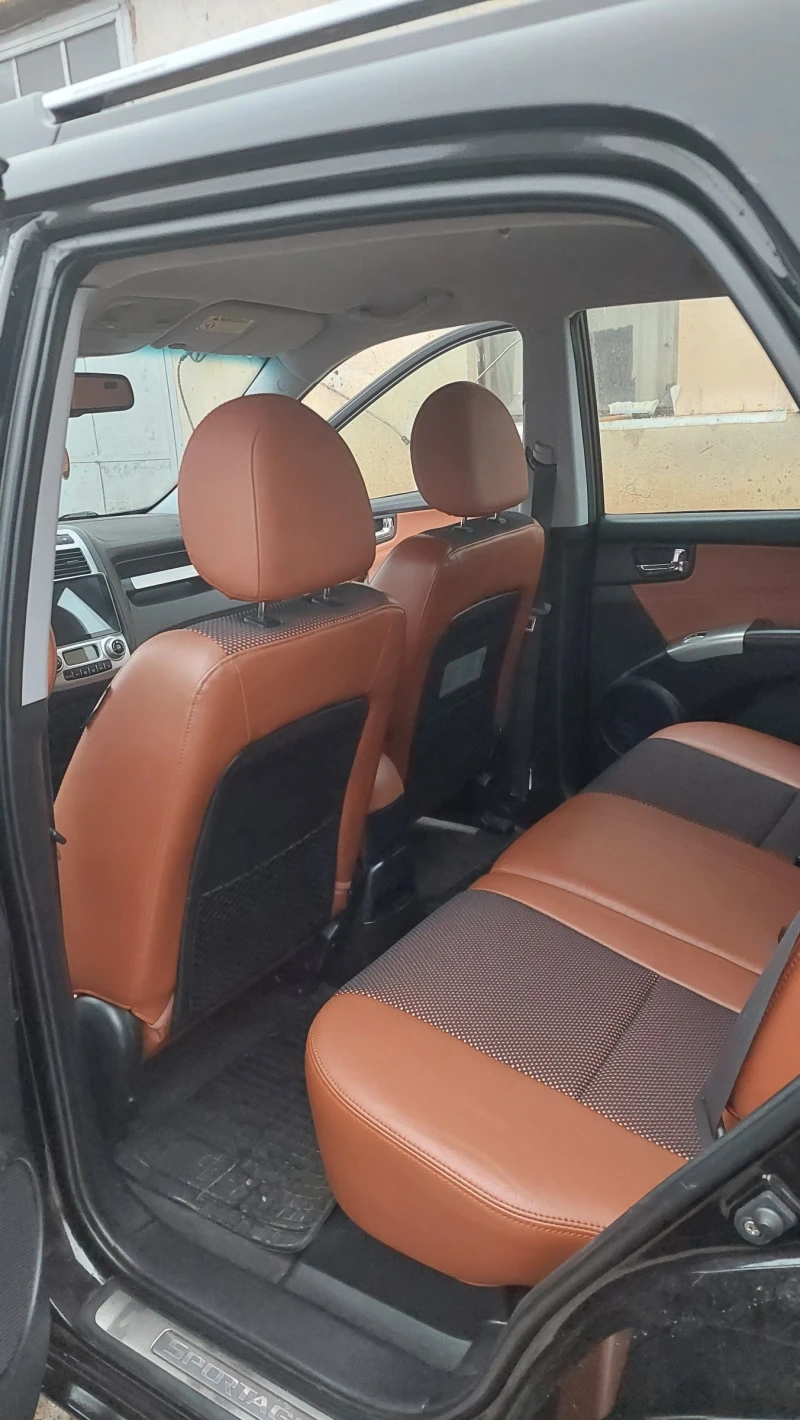 Kia Sportage 2.0 CRDI -АВТОМАТИК, снимка 7 - Автомобили и джипове - 52878259