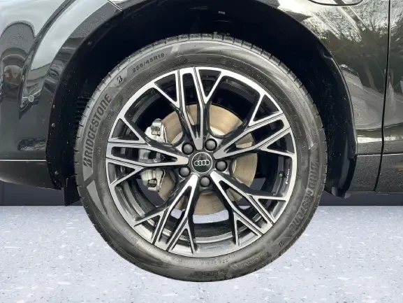 Audi Q3 e-hybrid = S-line = Tech Plus Гаранция - изображение 5