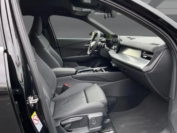 Audi Q3 e-hybrid = S-line = Tech Plus Гаранция - изображение 8