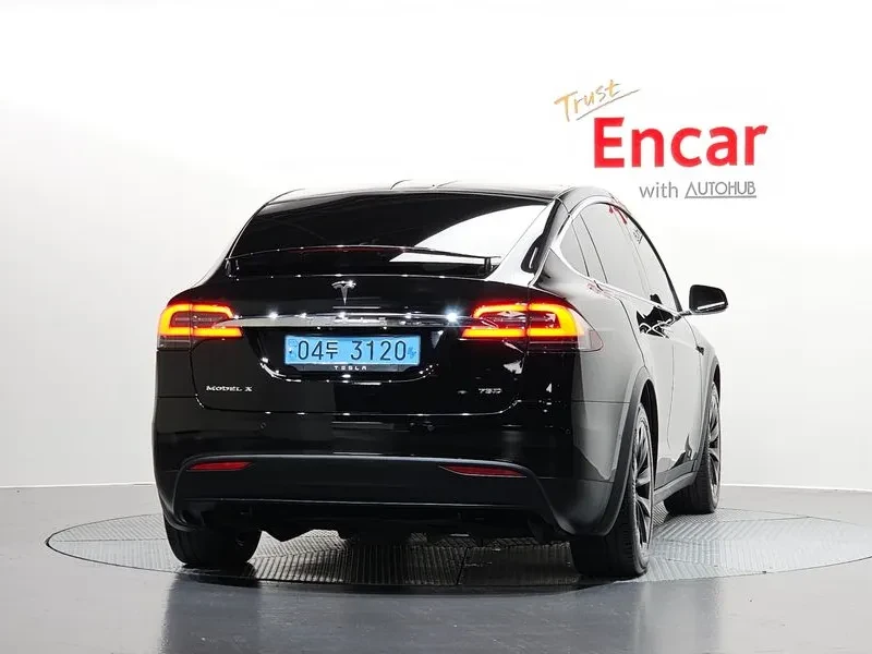 Tesla Model X 75D, снимка 4 - Автомобили и джипове - 54955633