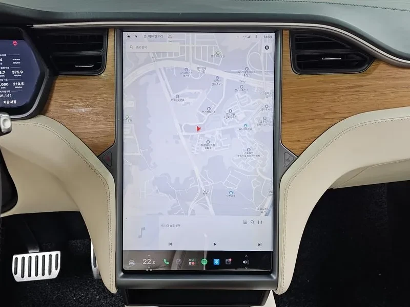 Tesla Model X 75D, снимка 13 - Автомобили и джипове - 54955633