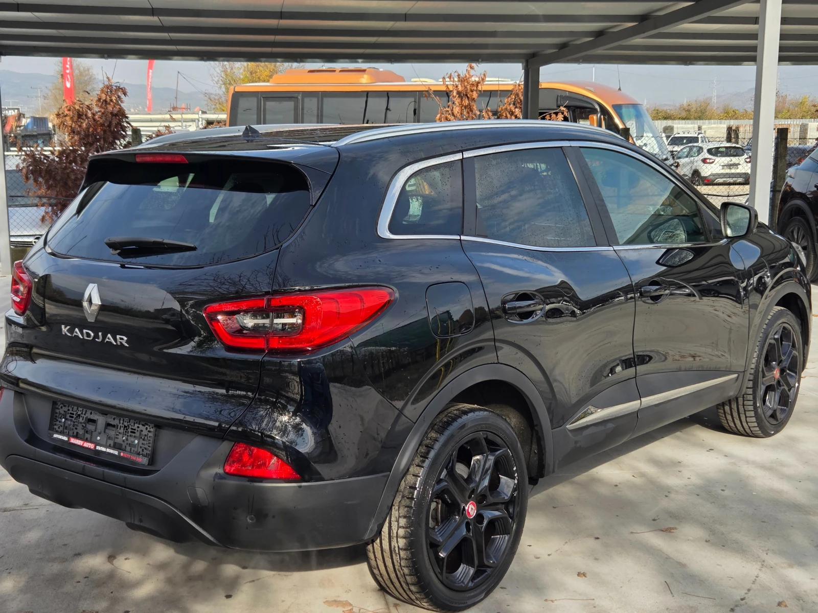 Renault Kadjar 1.2 T * LED* START-STOP* * KAYLESS GO* KAMERA* NAV - изображение 2