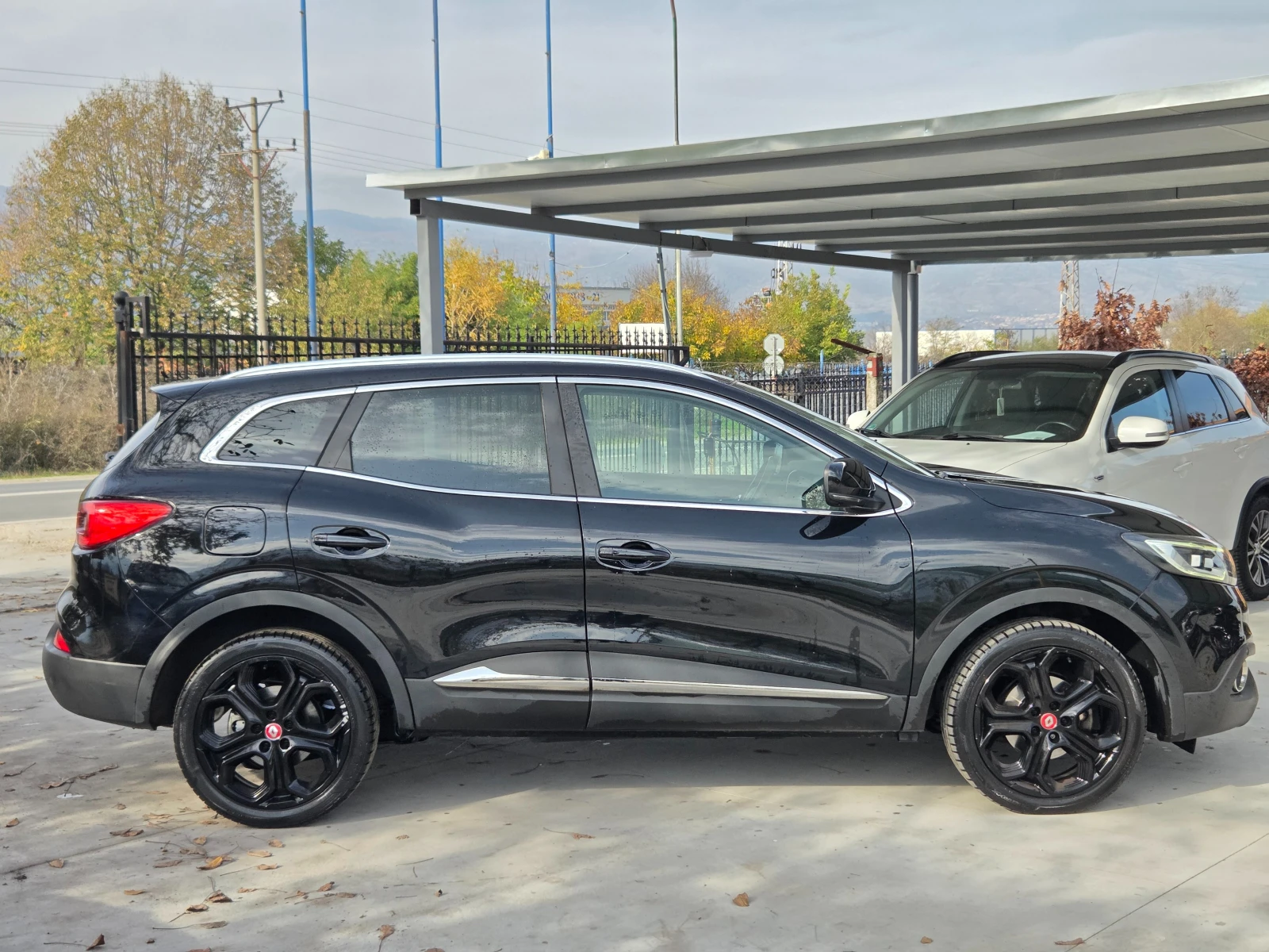 Renault Kadjar 1.2 T * LED* START-STOP* * KAYLESS GO* KAMERA* NAV - изображение 4