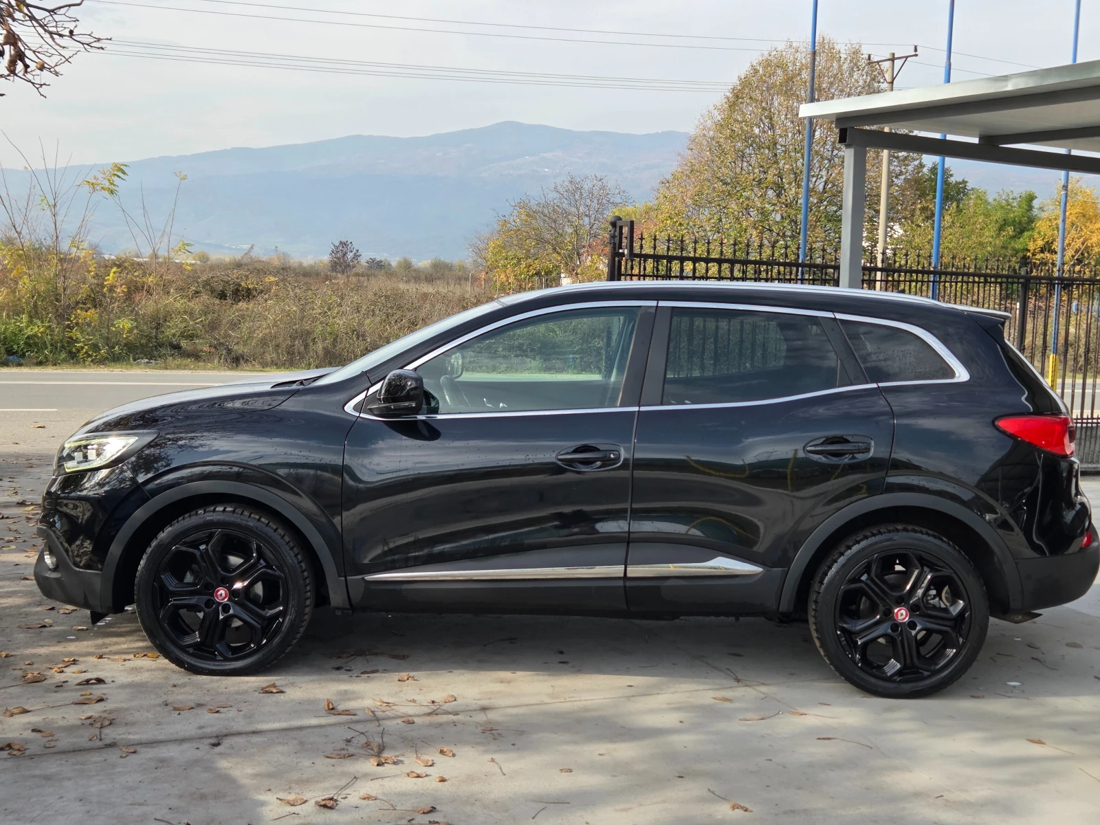 Renault Kadjar 1.2 T * LED* START-STOP* * KAYLESS GO* KAMERA* NAV - изображение 7