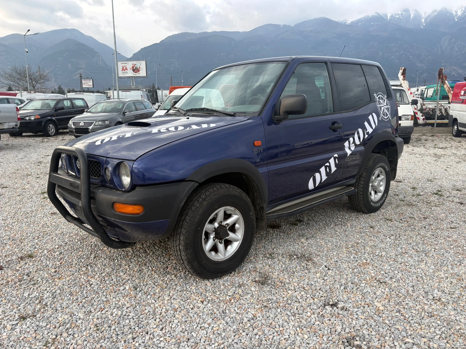 Nissan Terrano 2.7 d, снимка 2 - Автомобили и джипове - 53963993