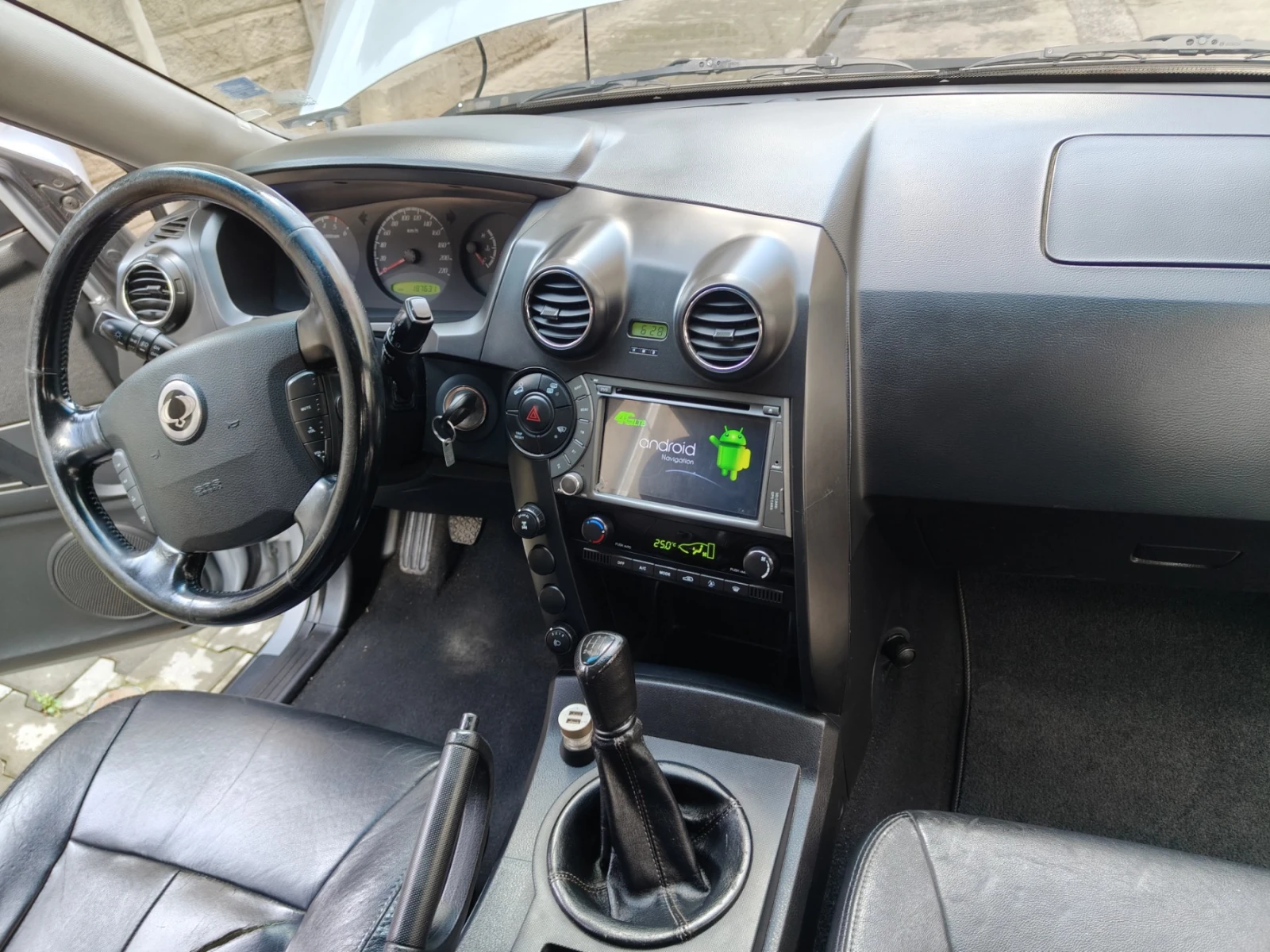 SsangYong Actyon, снимка 13 - Автомобили и джипове - 54081384