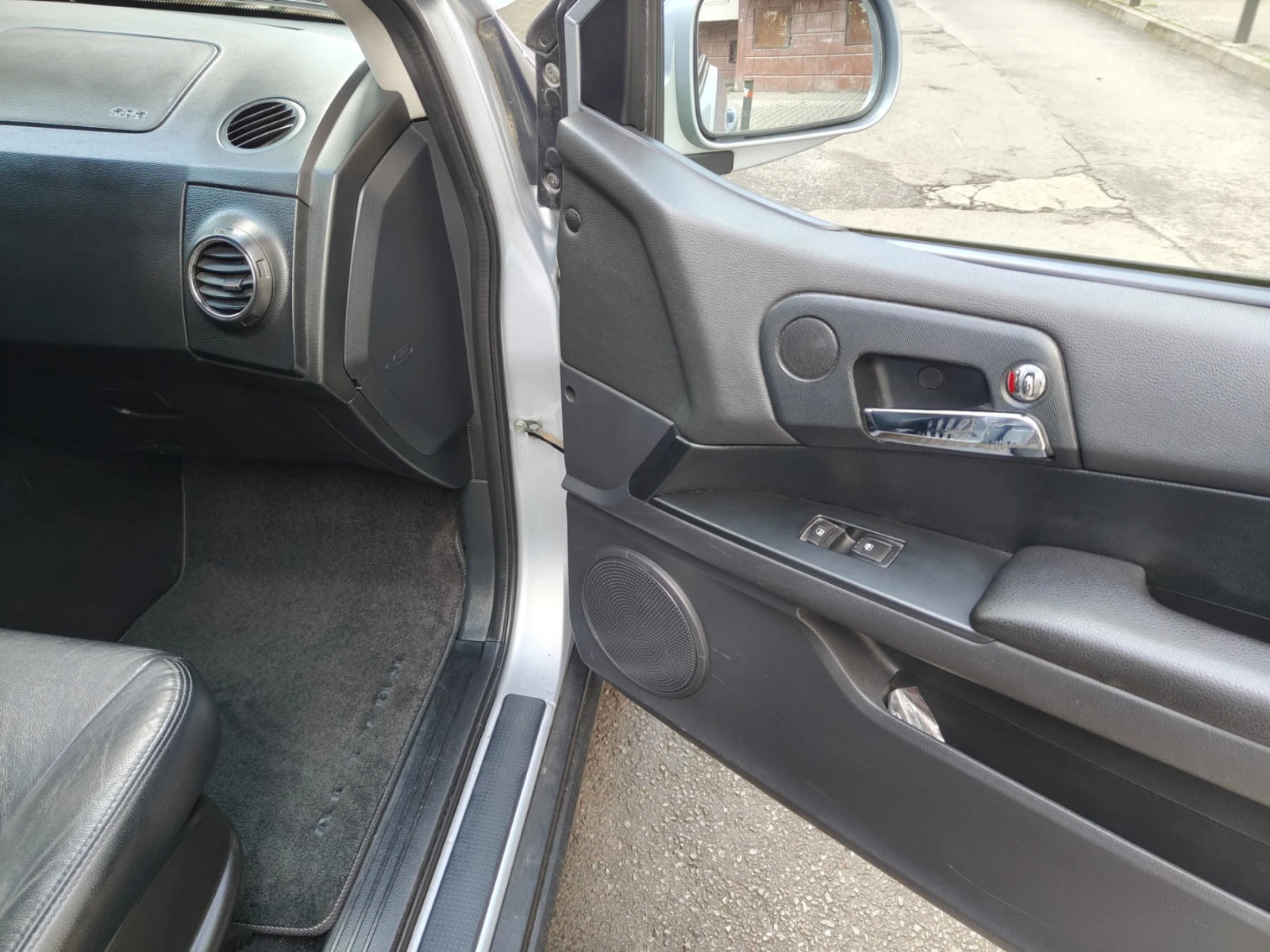 SsangYong Actyon, снимка 11 - Автомобили и джипове - 54081384