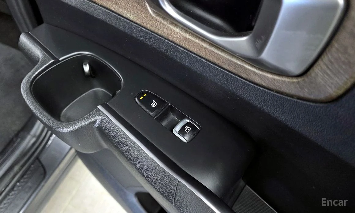 Kia Sorento 2.2D PRESTIGE* 4x4* ПОДГРЕВ* ОБДУХВАНЕ* KEYLESS* , снимка 16 - Автомобили и джипове - 54219034