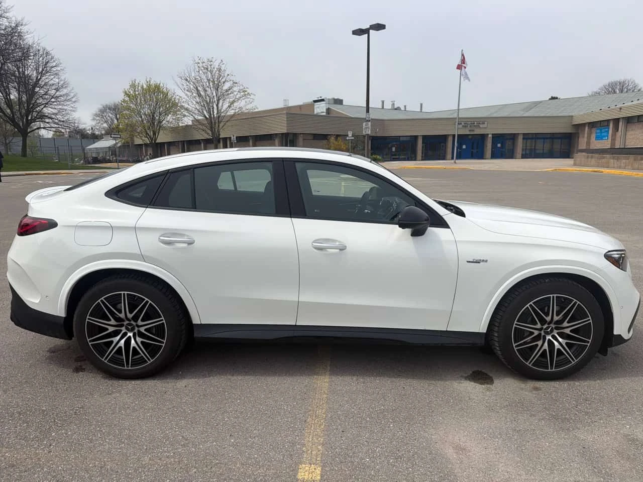Mercedes-Benz GLC 43 AMG * CARFAX * HEAD UP * NIGHT PACKAGE * 2 КЛЮЧА, снимка 3 - Автомобили и джипове - 54459475