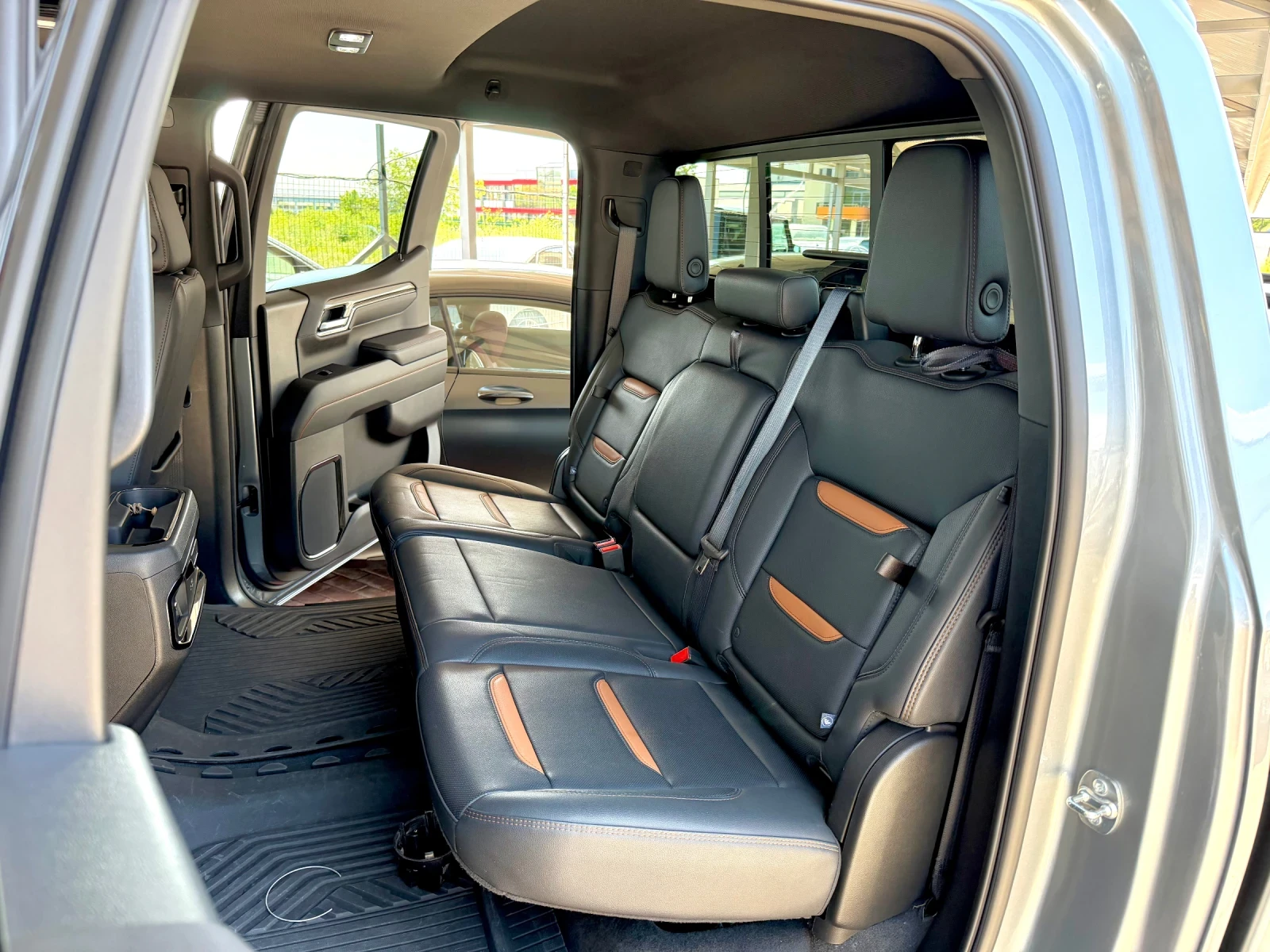 Gmc Sierra Sierra 1500 AT4 Crew Cab Short Box 4WD  , снимка 12 - Автомобили и джипове - 54474722