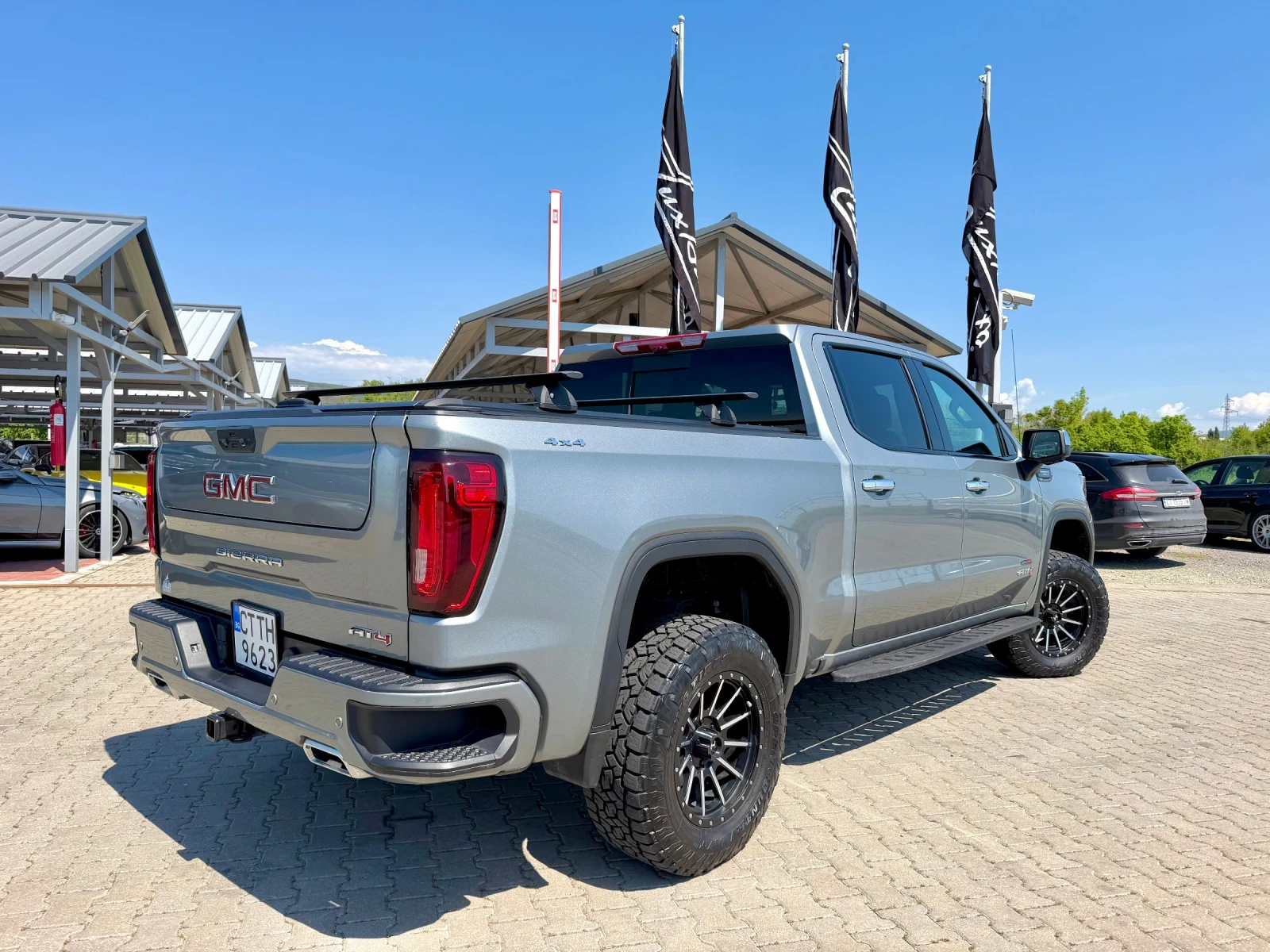 Gmc Sierra Sierra 1500 AT4 Crew Cab Short Box 4WD  , снимка 4 - Автомобили и джипове - 54474722