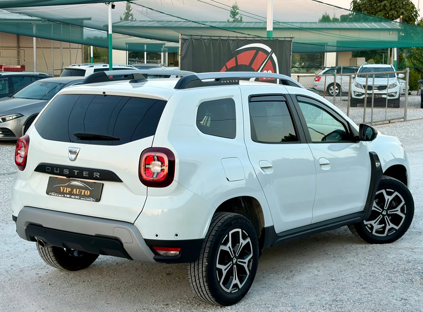 Dacia Duster 1.5DCI TOP FULL MAX, снимка 7 - Автомобили и джипове - 55547815
