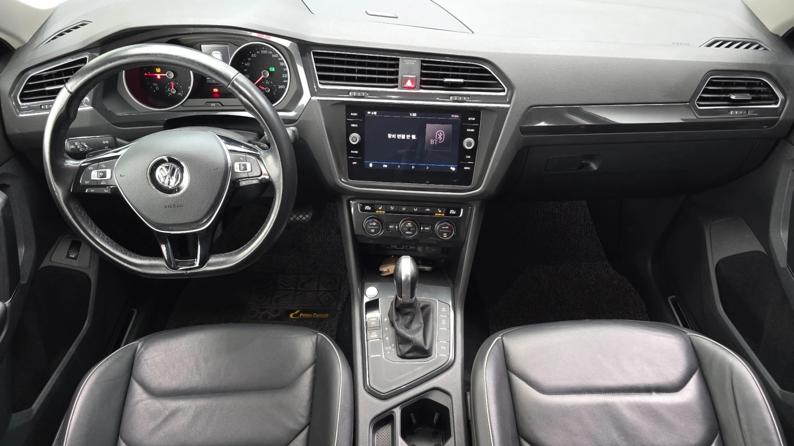 VW Tiguan 2.0 TDI Premium , снимка 6 - Автомобили и джипове - 56099608