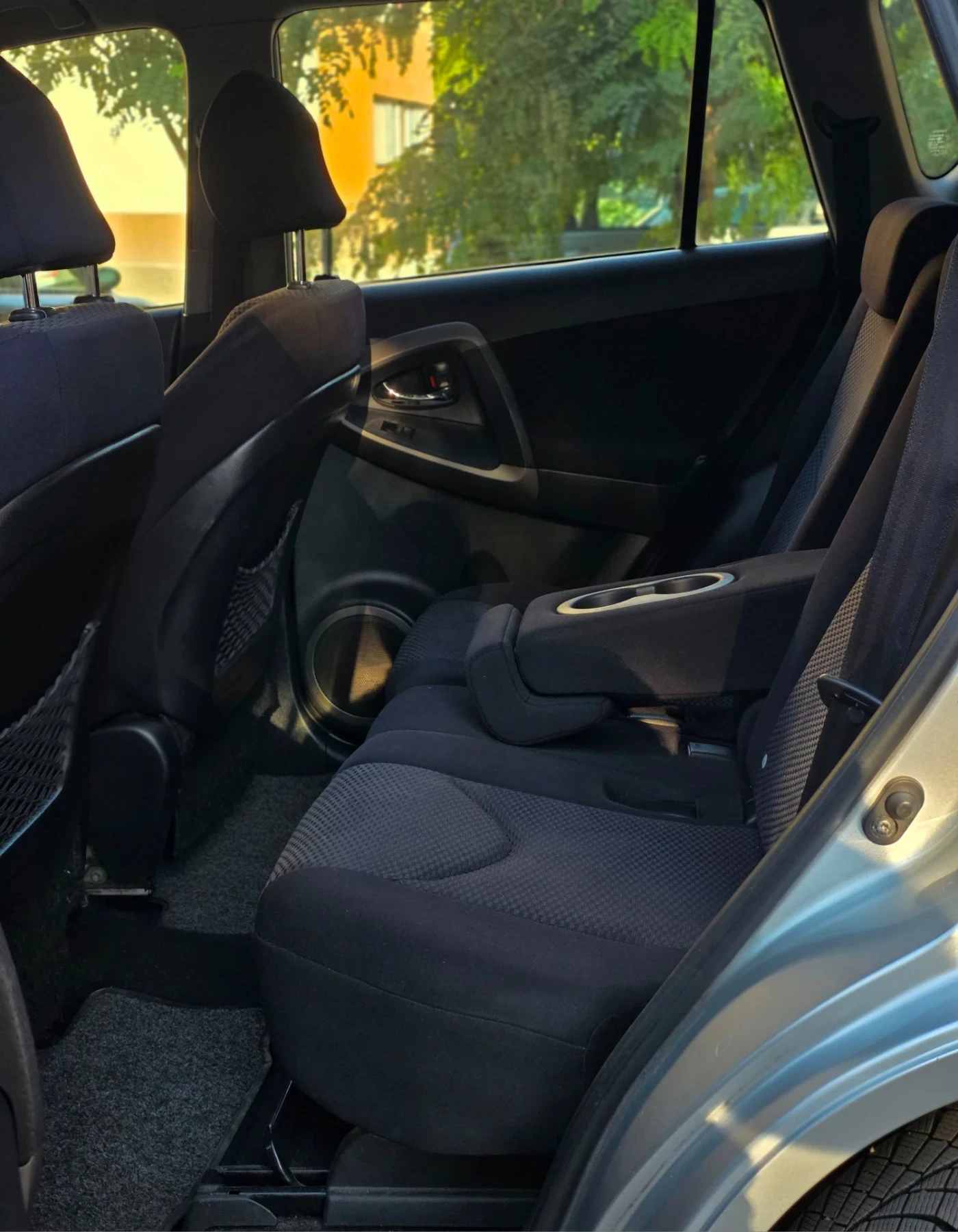 Toyota Rav4 D4-D///CROSSOVER///4X4, снимка 8 - Автомобили и джипове - 56107795