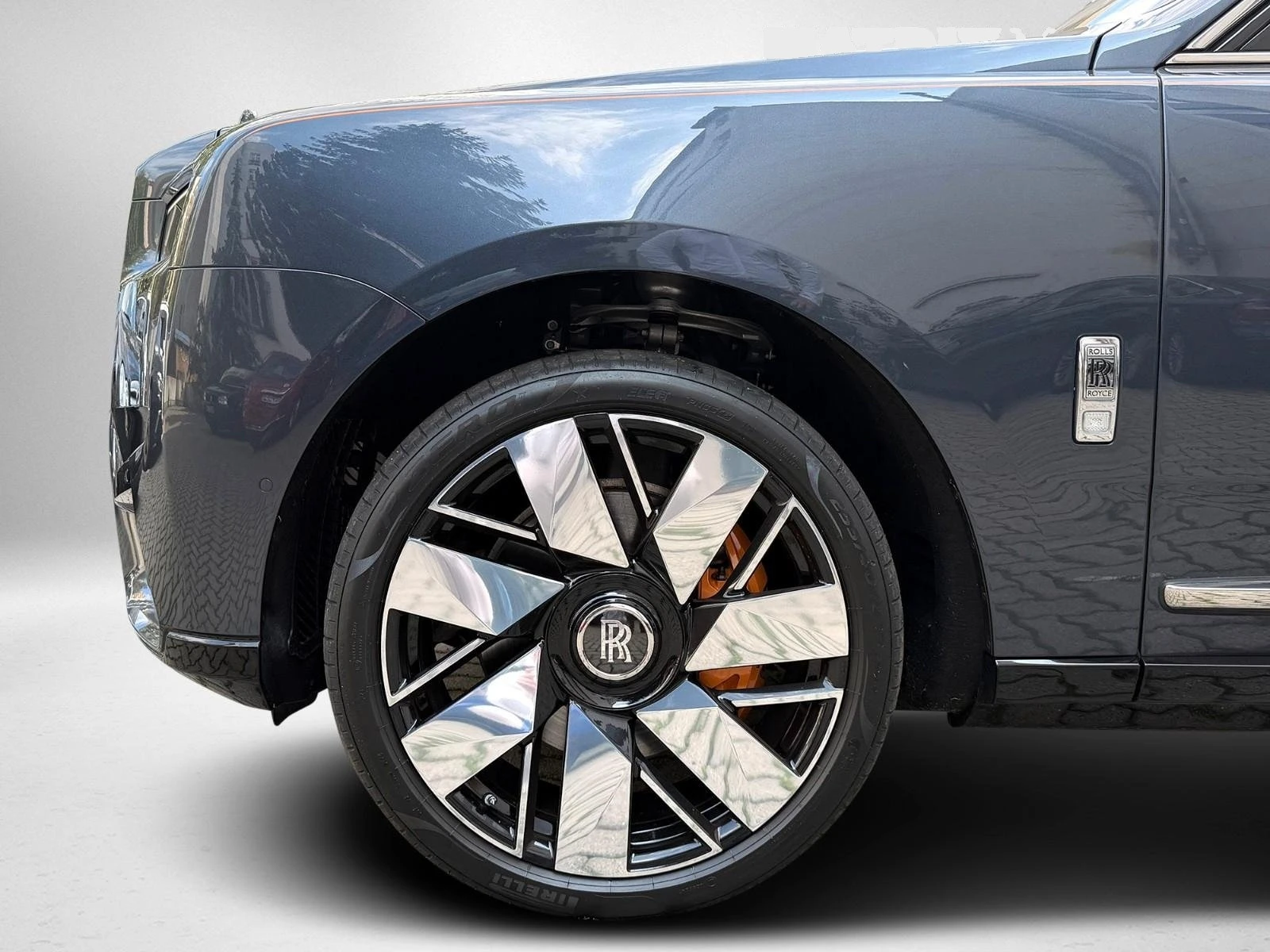 Rolls-Royce Cullinan SHOOTING STAR / BESPOKE / REAR THEATRE / 23 /  | Mobile.bg � ����������� 6