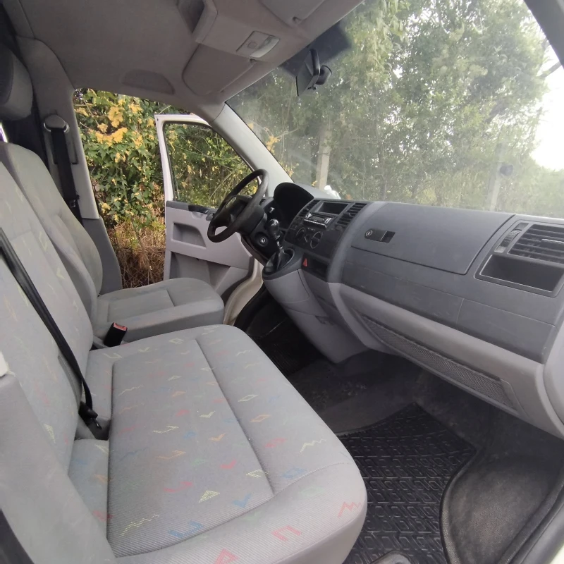 VW Transporter, снимка 8 - Бусове и автобуси - 47564892