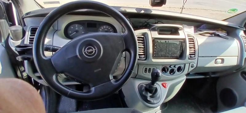 Opel Vivaro, снимка 7 - Бусове и автобуси - 52669429