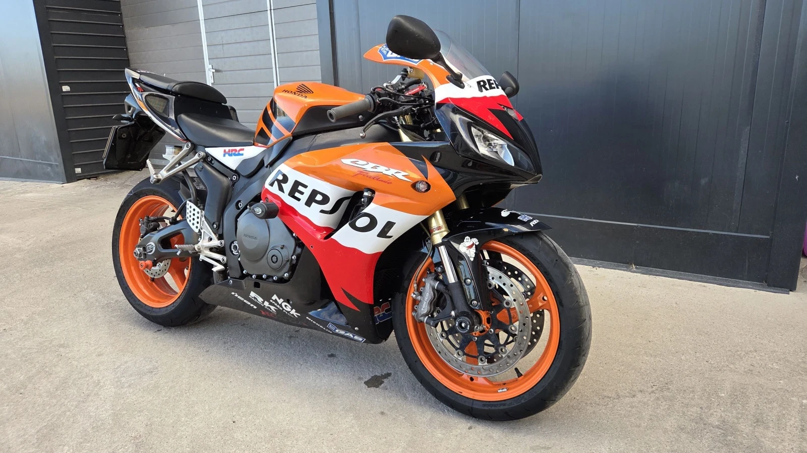 Honda Cbr 1000RR Repsol 2007 - изображение 6