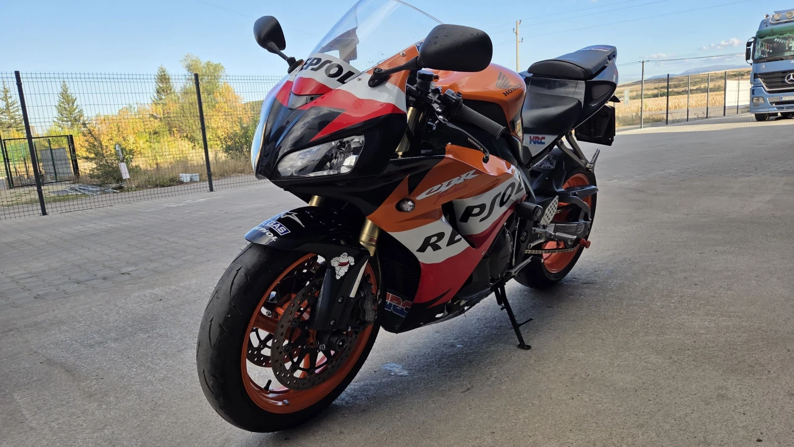 Honda Cbr 1000RR Repsol 2007 - изображение 2