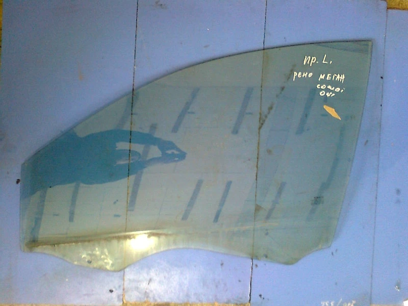 стъкло предно ляво за Рено Меган комби (1)