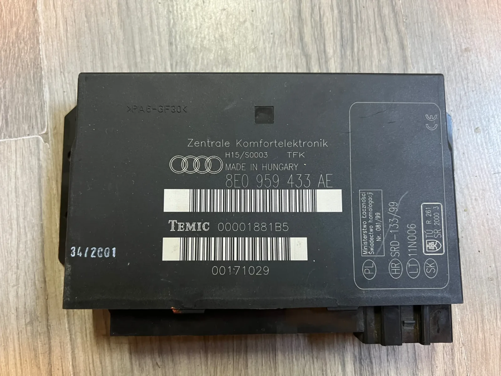 8E0959433AE   AUDI A4 8E0 959 433 AE  | Mobile.bg   1