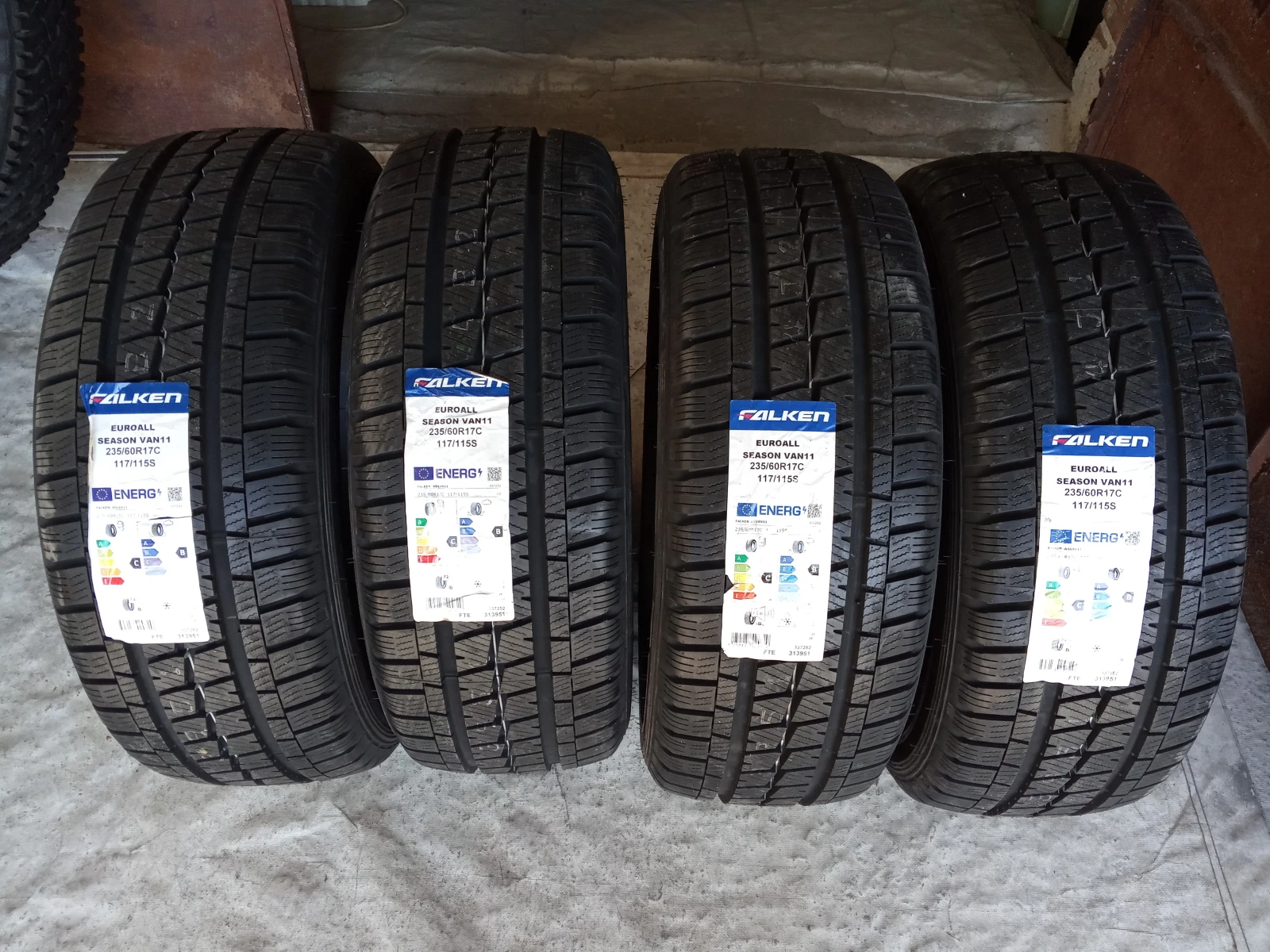  235/60R17 | Mobile.bg   1