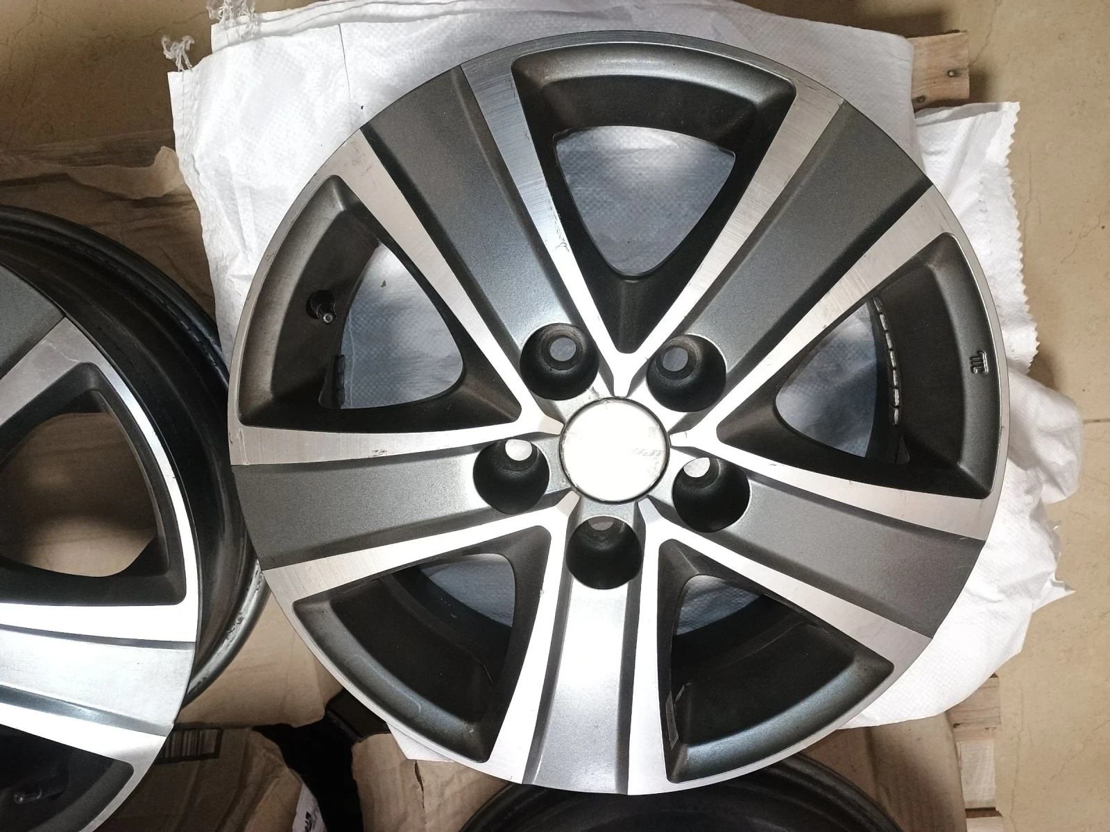 ������ | Mobile.bg � ����������� 7