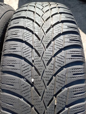 Гуми Зимни 195/65R15, снимка 1 - Гуми и джанти - 47590786