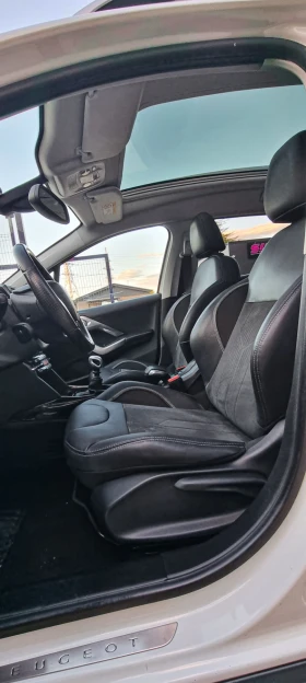 Peugeot 2008 1.6 Blue HDI  Crossway, снимка 9