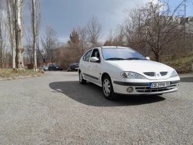 Renault Megane 1.6 16v Климатик , снимка 6