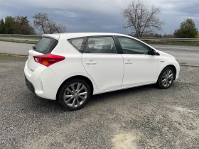 Toyota Auris 1.8 SOL PREMIUM ШВЕЙЦАРИЯ, снимка 3